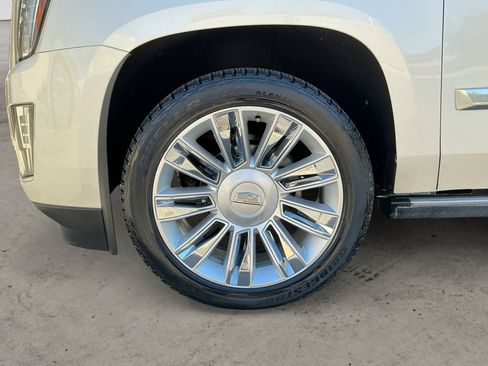 Used 2015 Cadillac Escalade Premium AWD/4WD image 14