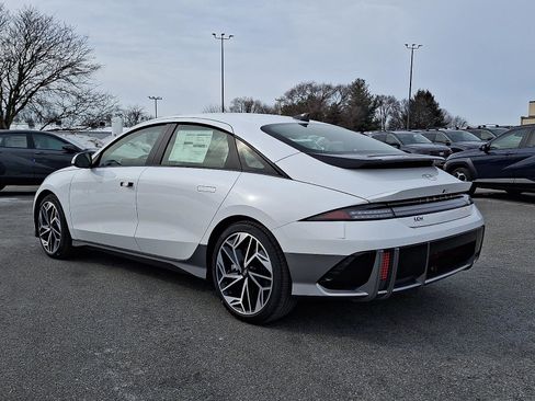 New 2025 Hyundai Ioniq 6 SEL image 4