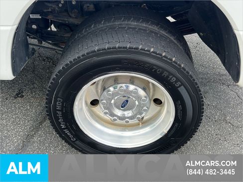 Used 2022 Ford F450 Limited w/ Snow Plow Prep Package image 25