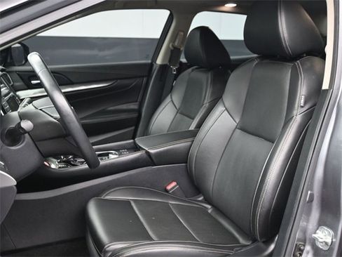 Used 2020 Nissan Maxima 3.5 SL w/ Floor Mat Group image 10