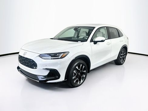 Used 2026 Honda HR-V EX-L image 3