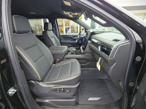 New 2026 GMC Yukon Elevation w/ LPO, Floor Liner Package image 23