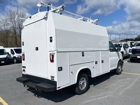 New 2024 GMC Savana 3500 Work Van w/ Power Convenience Package image 11