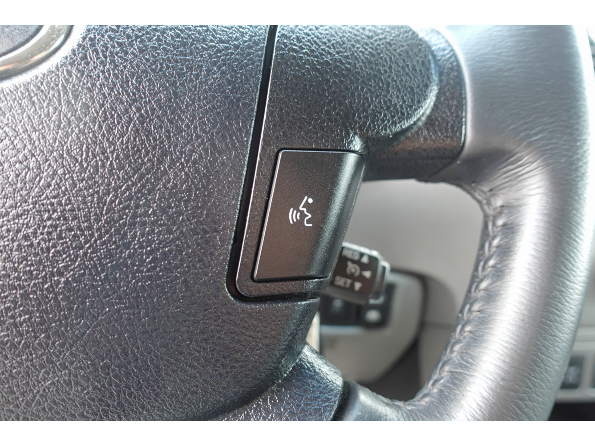 Used 2011 Toyota Sequoia SR5 AWD/4WD image 16