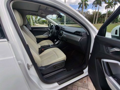 Used 2023 Audi Q3 2.0T Premium w/ Convenience Package image 38