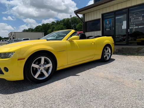 Used 2014 Chevrolet Camaro LT RWD image 11