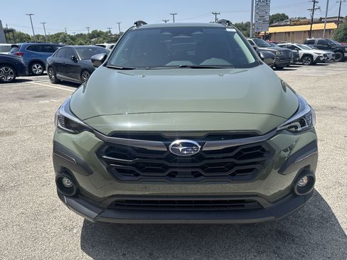 New 2025 Subaru Crosstrek 2.5i Limited w/ Popular Package #3A image 8