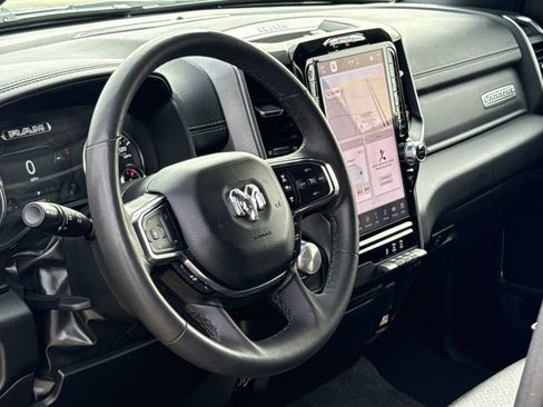 Used 2025 RAM 1500 Laramie image 18