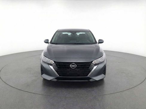 Used 2025 Nissan Sentra S image 3