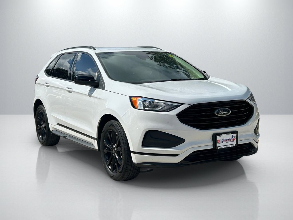 Used 2022 Ford Edge SE w/ Black Appearance Package AWD/4WD image 3