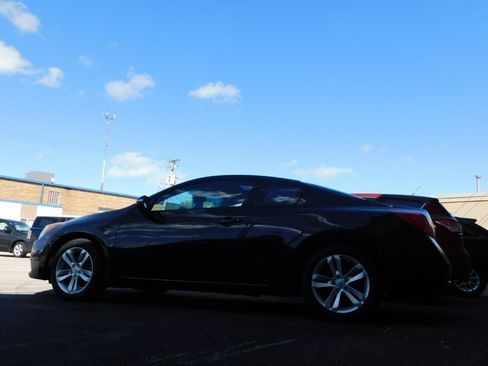 Used 2010 Nissan Altima 2.5 S w/ Premium Pkg image 8