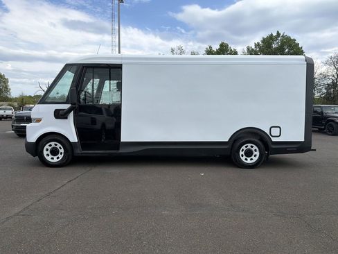 Used 2024 Chevrolet Brightdrop 600 w/ Commercial Equipment Package AWD/4WD image 4