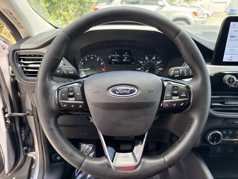 Used 2022 Ford Escape SEL FWD image 41