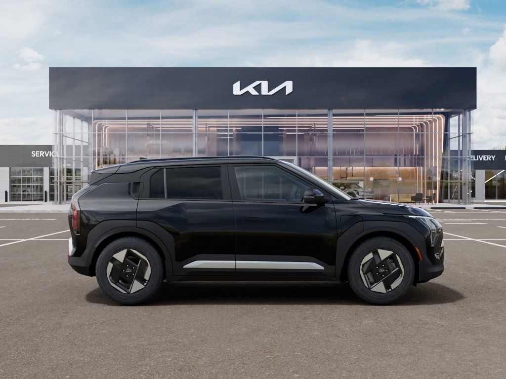 New 2027 Kia EV3 Wind FWD image 7