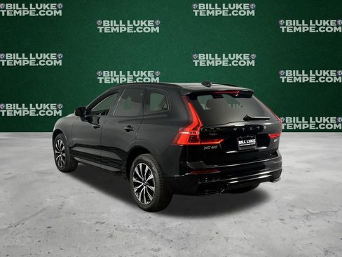 Used 2025 Volvo XC60 B5 Plus image 9
