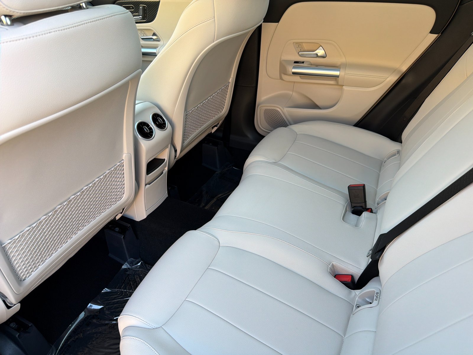 Certified 2026 Mercedes-Benz GLA 250 4MATIC image 11