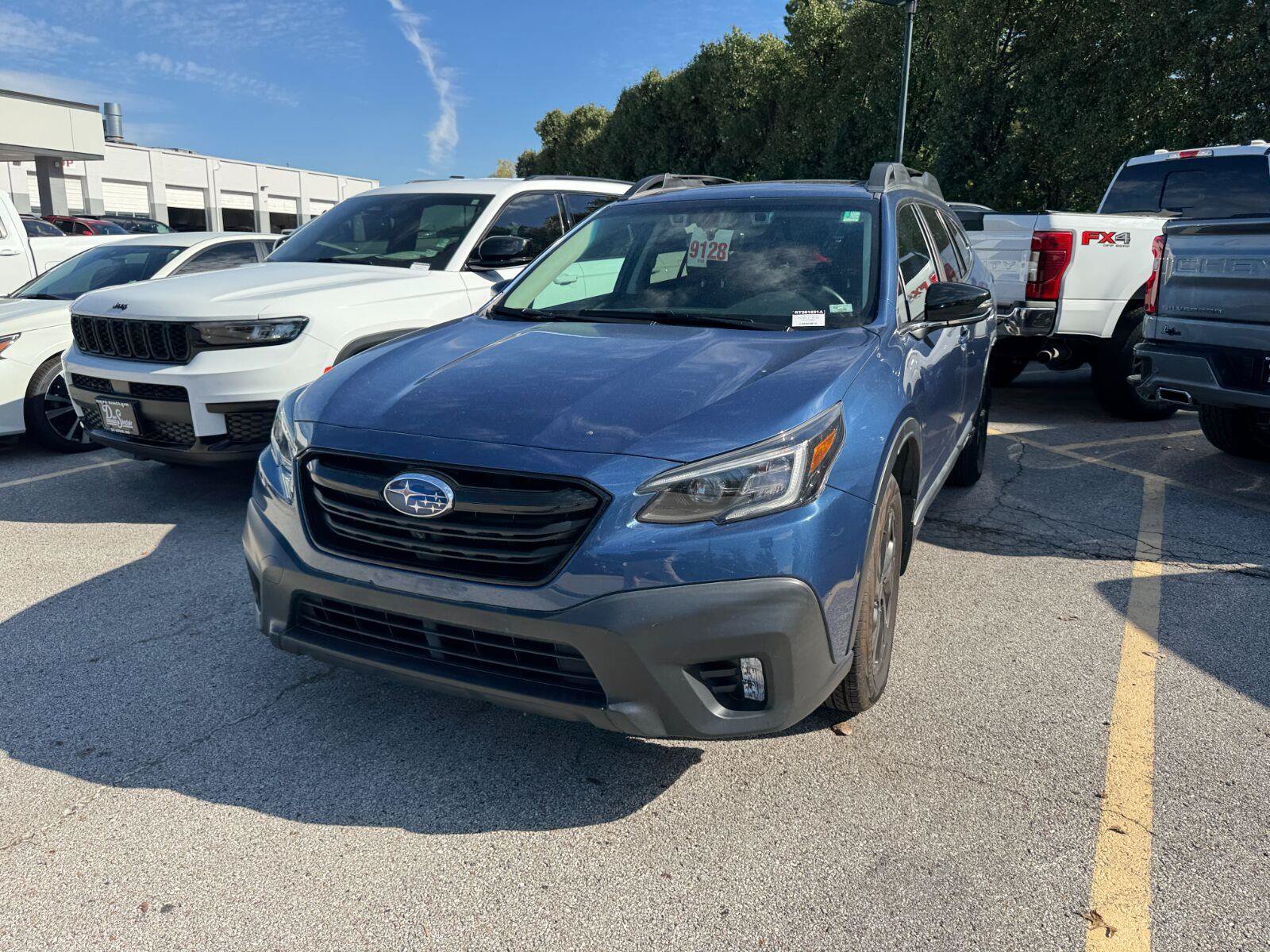 Used 2022 Subaru Outback Onyx Edition XT w/ Tech Package 3 AWD/4WD image 3