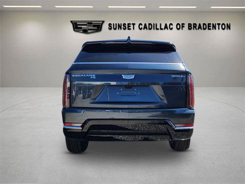 New 2025 Cadillac Escalade IQ Luxury 2 image 6