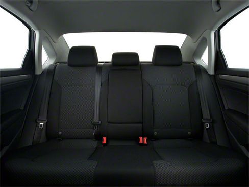 Used 2013 Volkswagen Passat 2.5 S FWD image 14