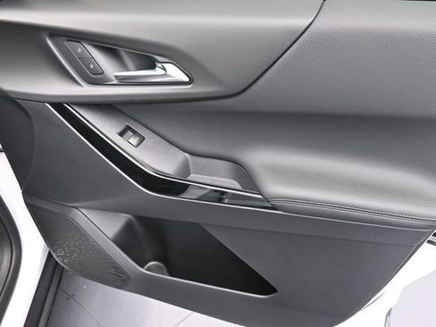New 2026 Chevrolet Equinox LT FWD image 34