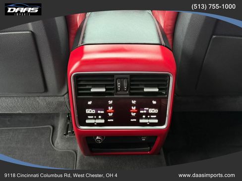 Used 2019 Porsche Cayenne AWD/4WD image 39