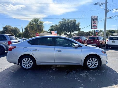 Used 2016 Nissan Sentra S FWD image 3