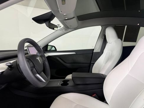 Used 2023 Tesla Model Y Long Range AWD/4WD image 20