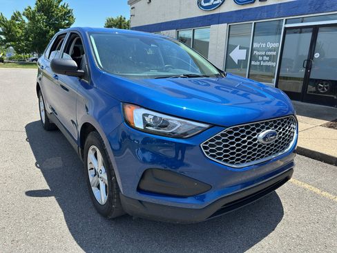 Used 2023 Ford Edge SE AWD/4WD image 2