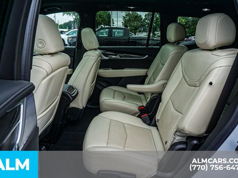Used 2023 Cadillac XT6 Sport w/ Technology Package AWD/4WD image 22