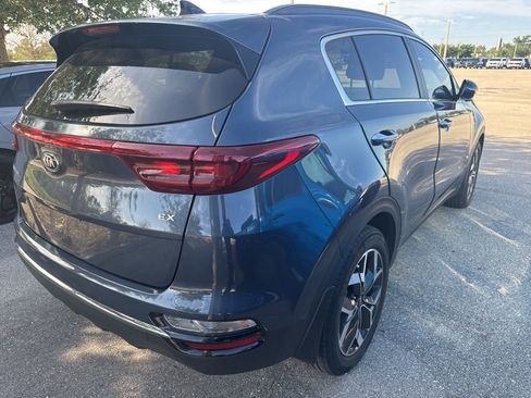 Certified 2020 Kia Sportage EX w/ EX Technology Package image 2
