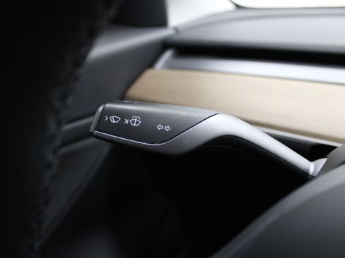 Used 2020 Tesla Model 3 Long Range image 36