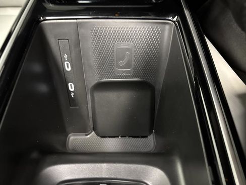 Used 2023 Volkswagen ID.4 Pro S Plus image 24