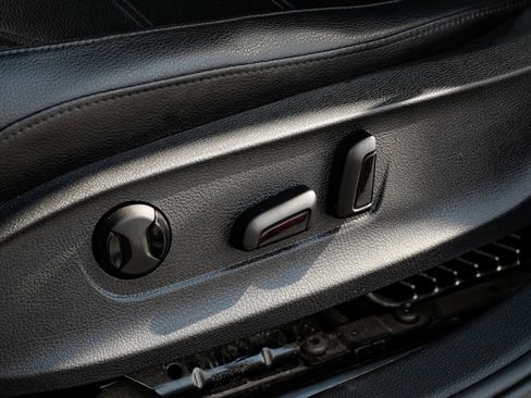 Used 2016 Volkswagen Passat 1.8T SE image 36