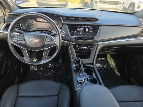 Used 2024 Cadillac XT5 Premium Luxury FWD image 8