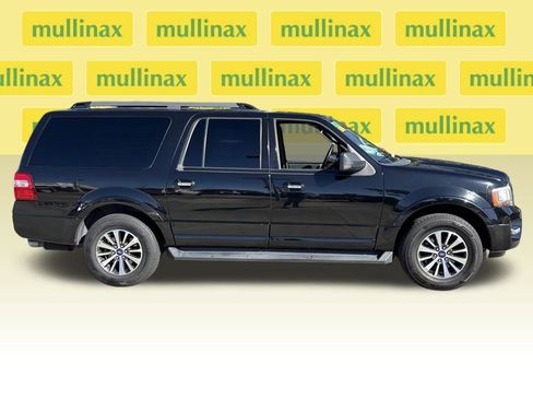 Used 2017 Ford Expedition EL XLT w/ Equipment Group 202A image 2
