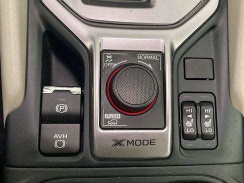 Used 2022 Subaru Forester Premium AWD/4WD image 24