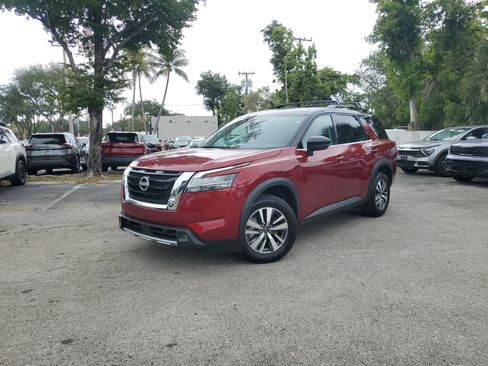 Certified 2023 Nissan Pathfinder SL image 29