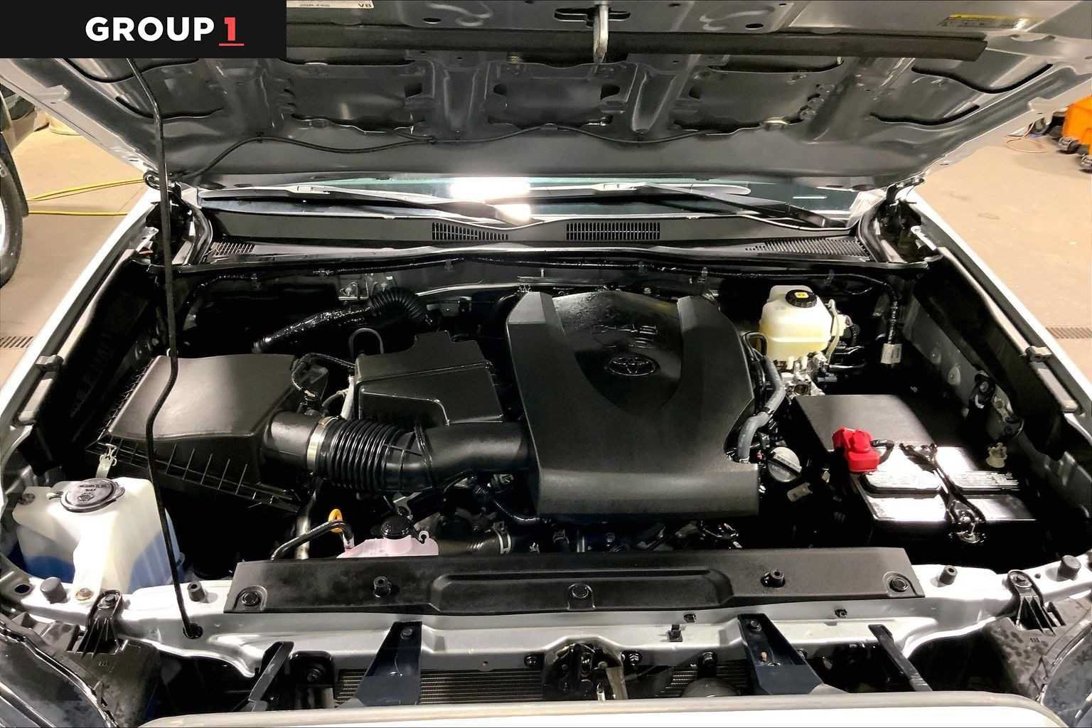 Certified 2023 Toyota Tacoma TRD Off-Road AWD/4WD image 32