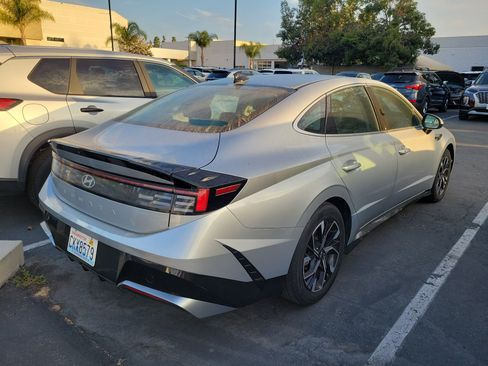 Certified 2024 Hyundai Sonata SEL FWD image 6