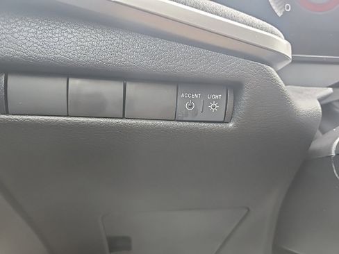 New 2026 Nissan Kicks SV image 11