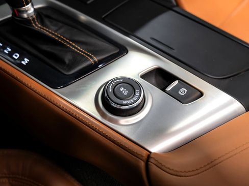 Used 2015 Chevrolet Corvette Z06 w/ 3LZ Preferred Equipment Group image 31