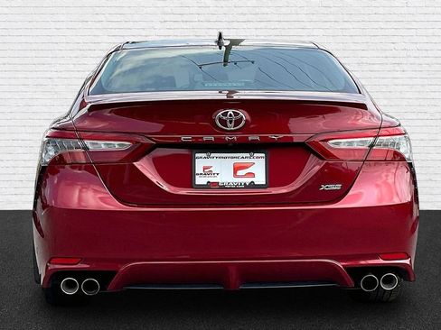 Used 2018 Toyota Camry XSE FWD image 4