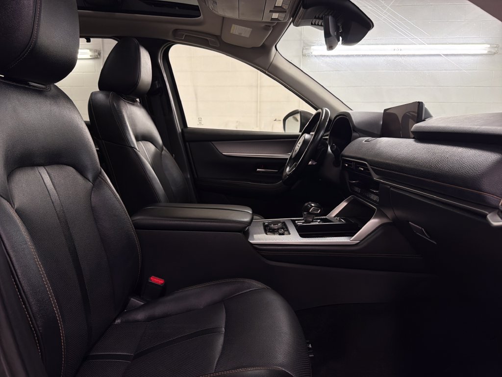 Used 2024 MAZDA CX-90 3.3 Turbo w/ Premium Package AWD/4WD image 30