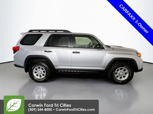 Used 2013 Toyota 4Runner Trail AWD/4WD image 17