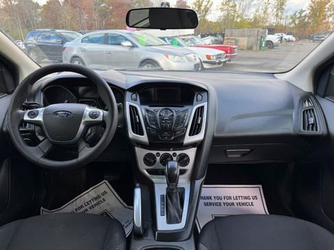 Used 2013 Ford Focus SE w/ SE Winter Pkg image 20