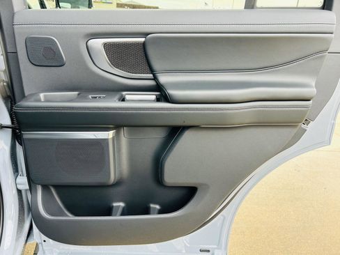 New 2025 Ford Expedition Platinum w/ Stealth Performance Package image 41