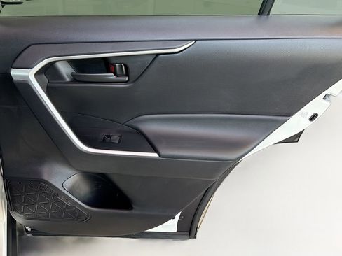 Certified 2022 Toyota RAV4 LE FWD image 26