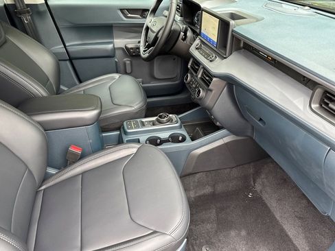 New 2024 Ford Maverick Lariat w/ Black Appearance Package image 12