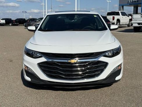 Used 2024 Chevrolet Malibu LT image 3
