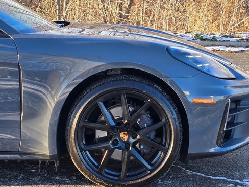 Used 2025 Porsche Panamera 4 image 14